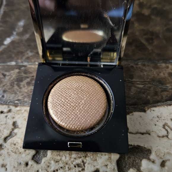 Bobbi Brown Luxe Eye Shadow Multichrome INCANDESCENT Size 0.04 Oz. / 1.25 g - Picture 2 of 7